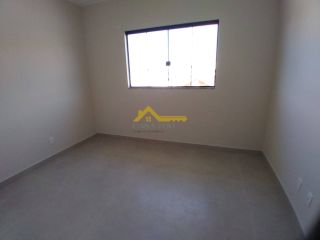 Sobrado 03 Dormitórios 01 suite - À Venda no loteamento Alto de Potecas