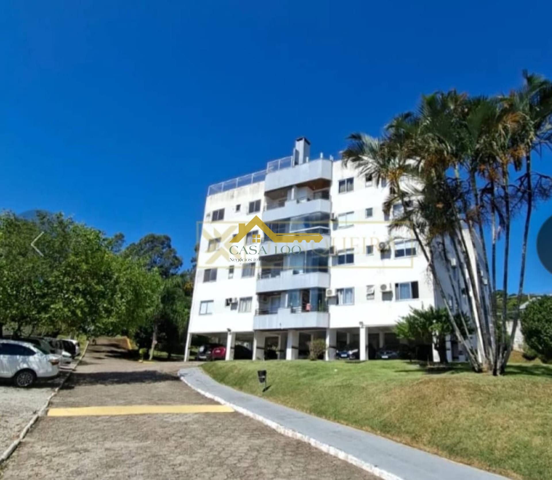 Apartamento 3 dorm. com suíte, vaga livre e piscina.