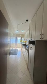 Apartamento 3 dorm. com suíte, vaga livre e piscina.