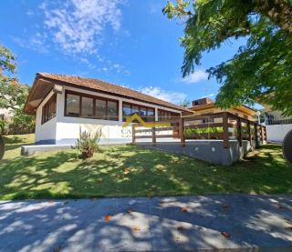 Apartamento 3 dorm. com suíte, vaga livre e piscina.