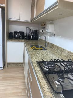 Apto semimobiliado, andar alto em Campinas - São José