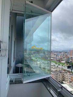 Apto semimobiliado, andar alto em Campinas - São José