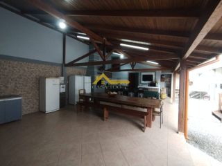 Casa Para Vender com 6 quartos, 1 suíte - bairro Ponte de Imaruim em Palhoça