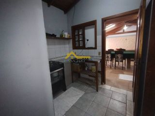 Casa Para Vender com 6 quartos, 1 suíte - bairro Ponte de Imaruim em Palhoça