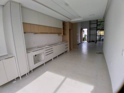 Casa,03 dormitórios 01 suite á venda em  Forquilhas, São José, SC