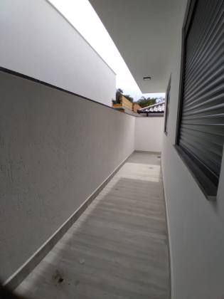 Casa,03 dormitórios 01 suite á venda em  Forquilhas, São José, SC