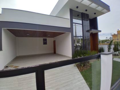 Casa,03 dormitórios 01 suite á venda em  Forquilhas, São José, SC