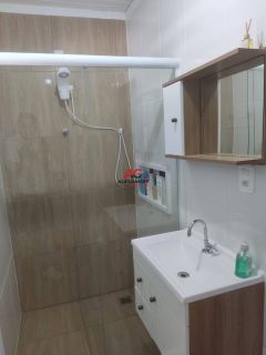 Duas casas em ótimo terreno na Fazenda Santo Antônio