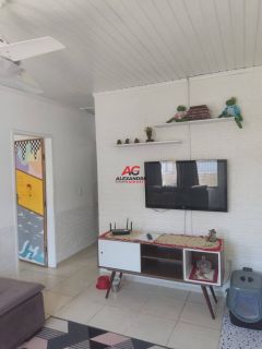 Duas casas em ótimo terreno na Fazenda Santo Antônio