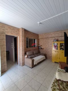 Duas casas em ótimo terreno na Fazenda Santo Antônio