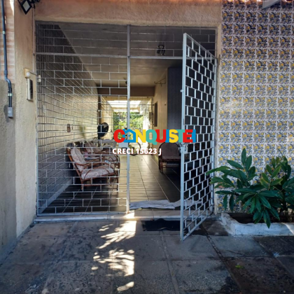 ALUGA-SE CASA AMPLA NO HIPÓDROMO – 4 QUARTOS!
