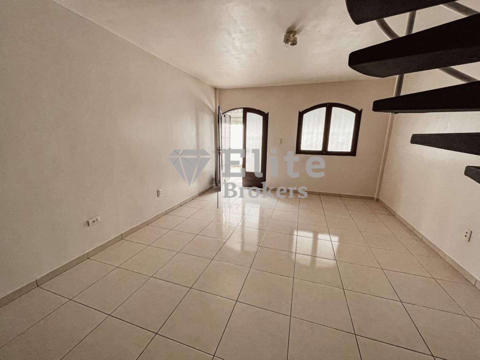 Duplex à venda em Candeias