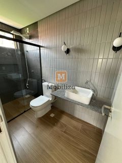 Sobrado no Bairro Flodoaldo Pontes Pinto com 133m²