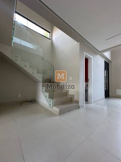 Sobrado no Bairro Flodoaldo Pontes Pinto com 133m²