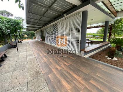 Casa - Condomínio Alphaville 187m²