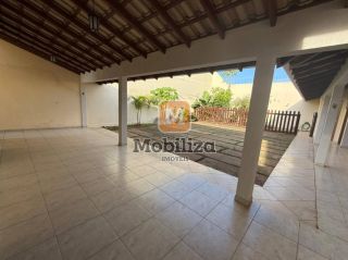 Casa com 4 quartos sendo 3 suítes no Condomínio Alberto Jaquier