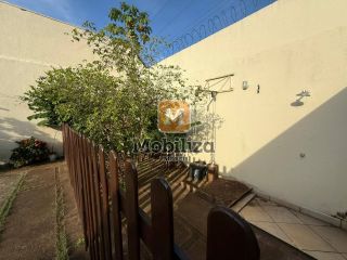 Casa com 4 quartos sendo 3 suítes no Condomínio Alberto Jaquier