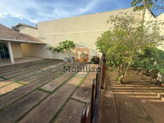 Casa com 4 quartos sendo 3 suítes no Condomínio Alberto Jaquier