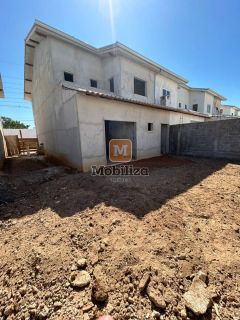 Sobrado na fase cinza - Condomínio Parintins
