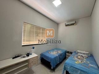 Casa com edícula no Condomínio Nova Canaã