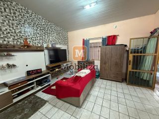 Casa no bairro Flodoaldo Pontes Pinto com terreno de 250m²