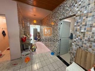 Casa no bairro Flodoaldo Pontes Pinto com terreno de 250m²