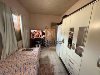 Casa no bairro Flodoaldo Pontes Pinto com terreno de 250m²