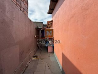 Casa no bairro Flodoaldo Pontes Pinto com terreno de 250m²