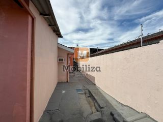 Casa no bairro Flodoaldo Pontes Pinto com terreno de 250m²