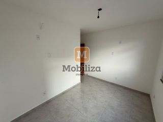 Apartamento com 3 quartos - Condomínio Vilaggio Giardinni - 70m²