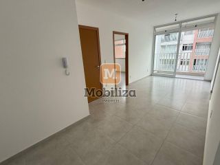 Apartamento com 3 quartos - Condomínio Vilaggio Giardinni - 70m²