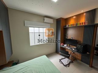 Casa com 3 suítes - Condomínio Alphaville 216m²