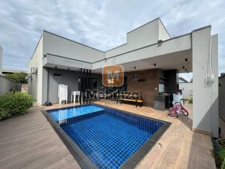 Casa com 3 suítes - Condomínio Alphaville 216m²