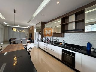 Casa com 3 suítes - Condomínio Alphaville 216m²