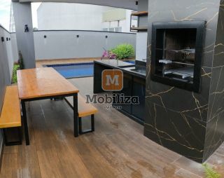Casa com 3 suítes - Condomínio Alphaville 216m²
