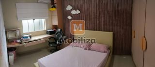 Casa com 3 suítes - Condomínio Alphaville 216m²
