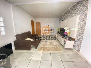 Casa no bairro Aponiã com piscina e terreno de 250m²