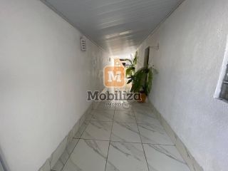 Casa no bairro Aponiã com piscina e terreno de 250m²
