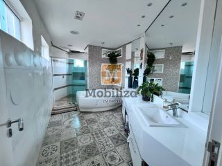 Sobrado com 4 suítes - Residencial Nova Alphaville