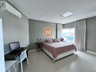 Sobrado com 4 suítes - Residencial Nova Alphaville