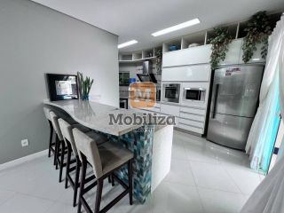 Sobrado com 4 suítes - Residencial Nova Alphaville