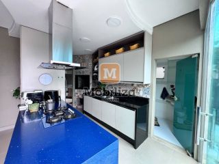 Sobrado com 4 suítes - Residencial Nova Alphaville