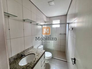 Sobrado com 3 quartos e quintal amplo - Condomínio Volpi I
