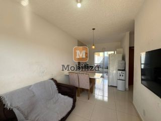 Casa com benfeitorias e quintal amplo no condomínio Cancún 1