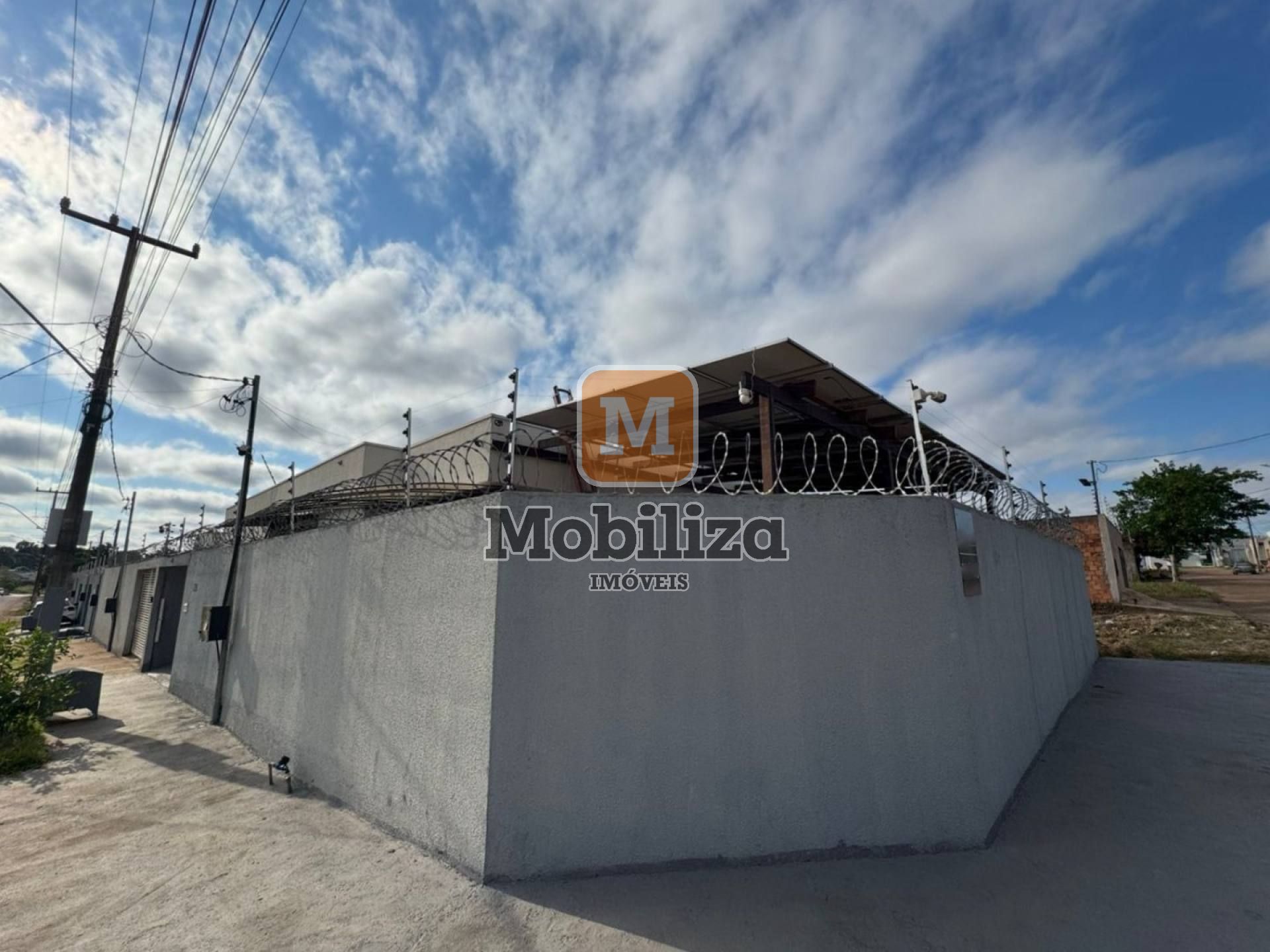 Casa com 2 dormitórios sendo 1 suíte - Residencial Greenville