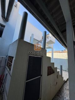 Casa com 3 quartos sendo 2 suítes e edícula com 2 quartos no Bairro Embratel