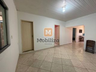 Casa com 4 quartos - bairro Nova Esperança