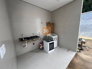 Casa com 3 quartos, piscina e terreno amplo com 278m² no bairro Caladinho