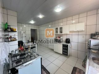 Casa com 2 quartos e energia solar na Zona Sul