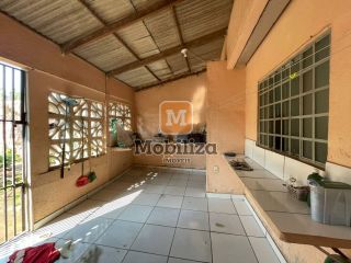 Casa com 2 quartos e energia solar na Zona Sul